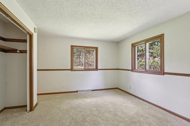 5963 Cherokee Valley Pass, Waunakee, WI 53597