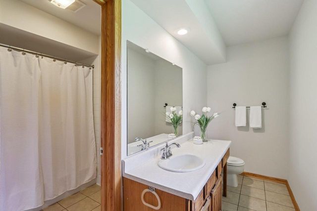 5963 Cherokee Valley Pass, Waunakee, WI 53597