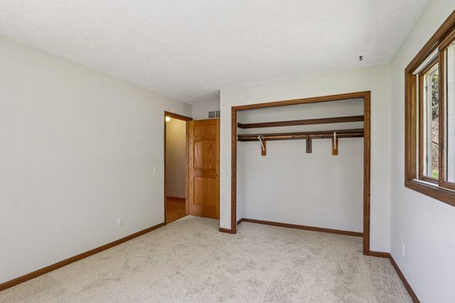 5963 Cherokee Valley Pass, Waunakee, WI 53597