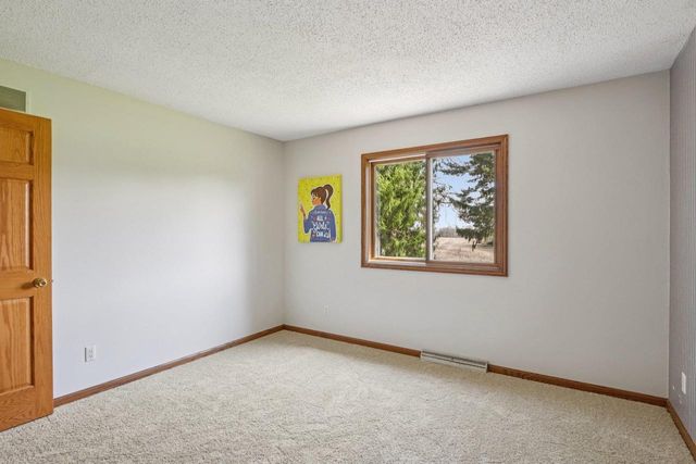 5963 Cherokee Valley Pass, Waunakee, WI 53597