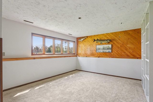 5963 Cherokee Valley Pass, Waunakee, WI 53597