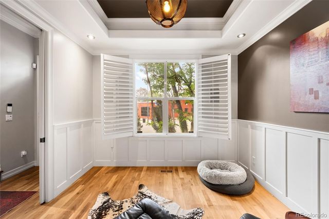 2527 Tremont Place, Denver, CO 80205