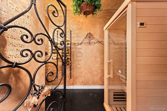 2527 Tremont Place, Denver, CO 80205