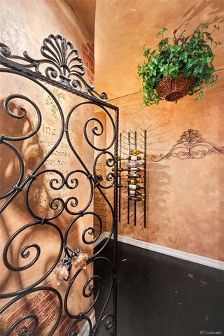 2527 Tremont Place, Denver, CO 80205