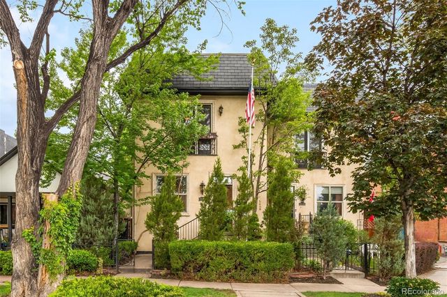 2527 Tremont Place, Denver, CO 80205