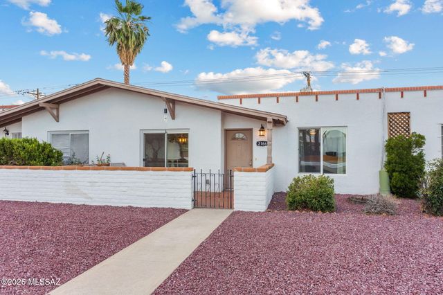 2166 S Calle Polar, Tucson, AZ 85710