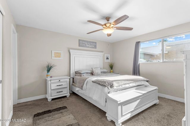 2166 S Calle Polar, Tucson, AZ 85710
