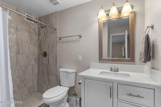 2166 S Calle Polar, Tucson, AZ 85710