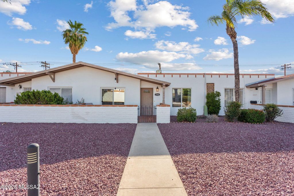 2166 S Calle Polar, Tucson, AZ 85710