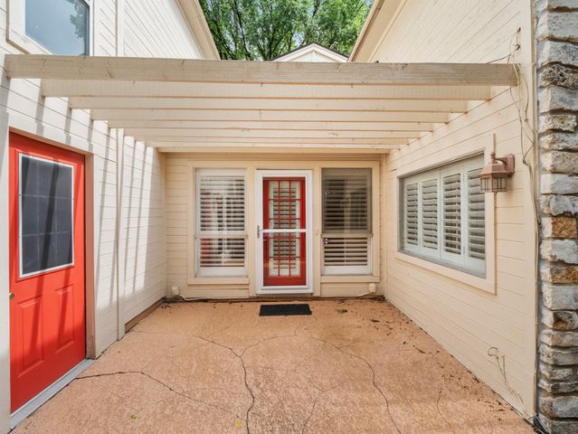 6109 Grass HOLW, Austin, TX 78750