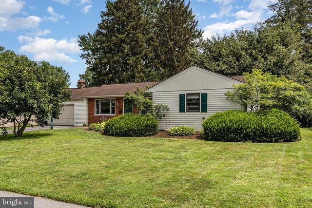 1521 CLEARVIEW AVE, Lancaster, PA 17601