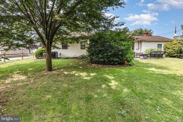 1521 CLEARVIEW AVE, Lancaster, PA 17601