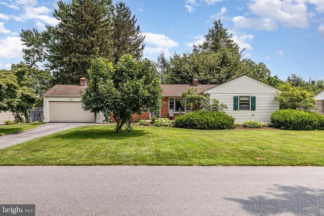 1521 CLEARVIEW AVE, Lancaster, PA 17601