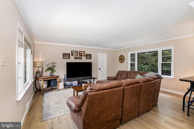 1521 CLEARVIEW AVE, Lancaster, PA 17601