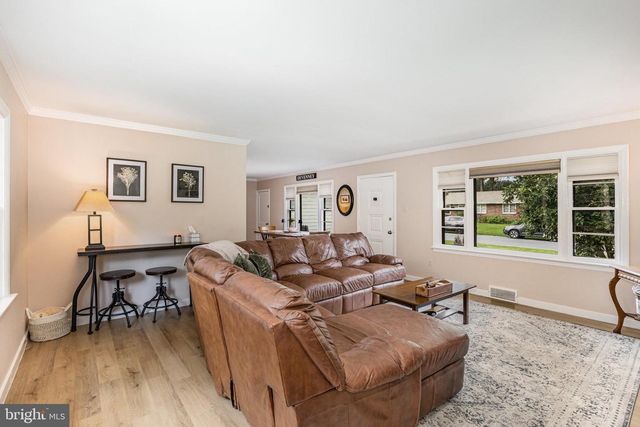 1521 CLEARVIEW AVE, Lancaster, PA 17601