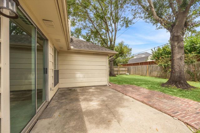 6114 Fox Wind Court, Houston, TX 77041