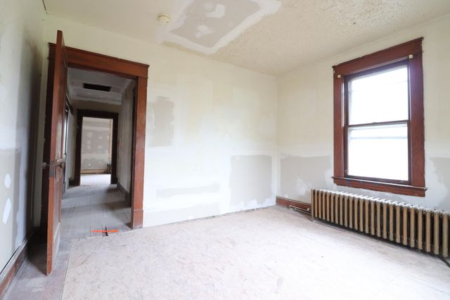 W 113 Pine ST, Clifton Forge, VA 24422