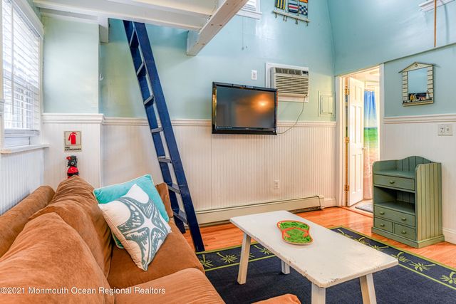 35 Ocean Pathway 4, Ocean Grove, NJ 07756