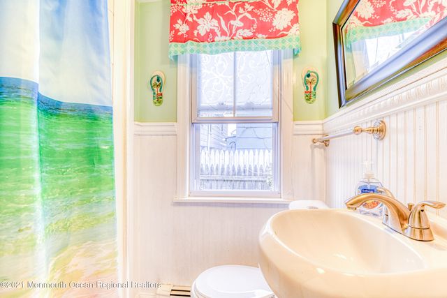 35 Ocean Pathway 4, Ocean Grove, NJ 07756