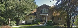 5 Astor Place, Waldwick, NJ 07463