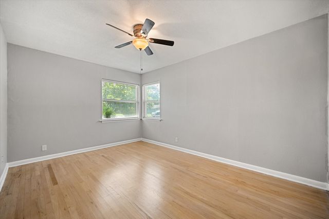 520 Lombardy Lane, Arlington, TX 76013