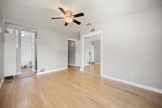 520 Lombardy Lane, Arlington, TX 76013
