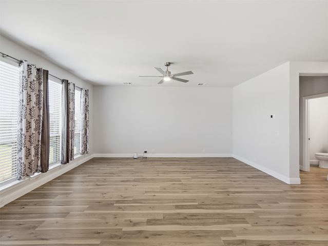 201 Sweetwater Drive, Commerce, TX 75428
