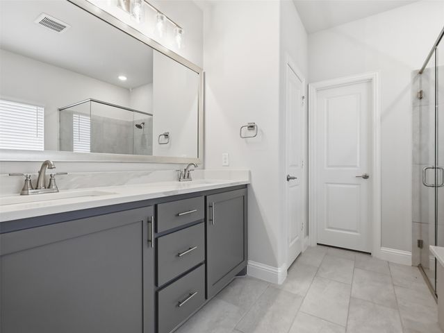 201 Sweetwater Drive, Commerce, TX 75428