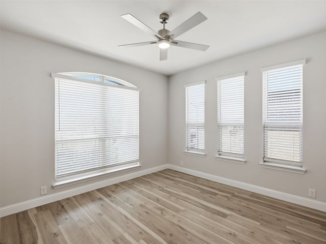 201 Sweetwater Drive, Commerce, TX 75428