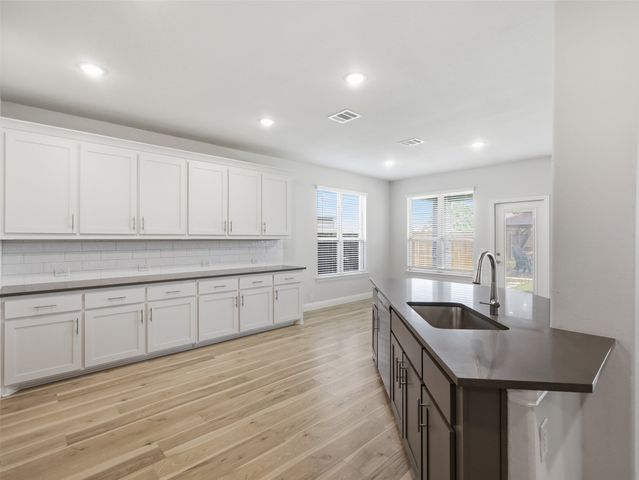 201 Sweetwater Drive, Commerce, TX 75428