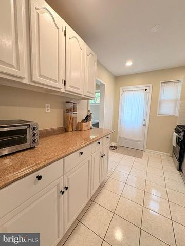 13520 GRENOBLE DR, Rockville, MD 20853