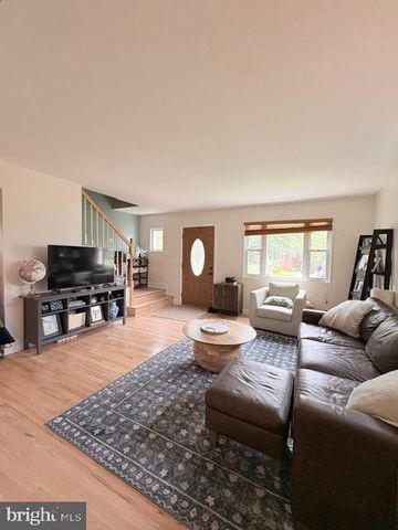 13520 GRENOBLE DR, Rockville, MD 20853