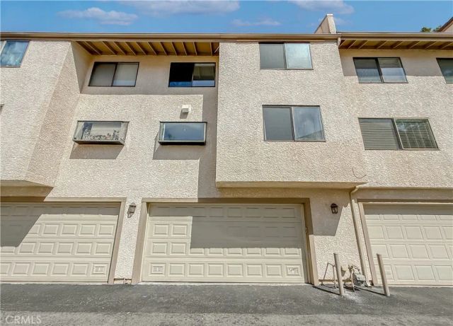 26120 Alizia Canyon E, Calabasas, CA 91302