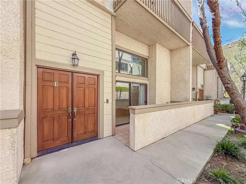 26120 Alizia Canyon E, Calabasas, CA 91302