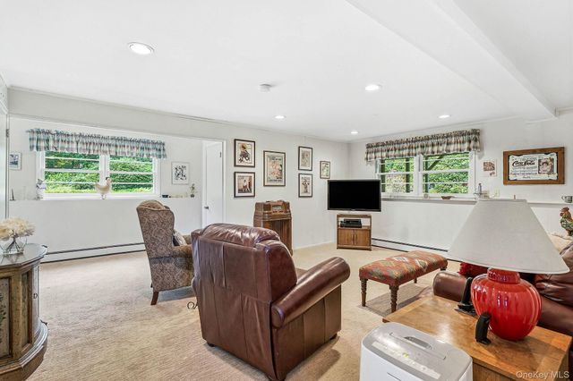 22 Locksley Lane, Bedford Hills, NY 10507