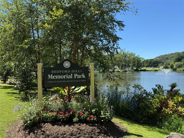 22 Locksley Lane, Bedford Hills, NY 10507