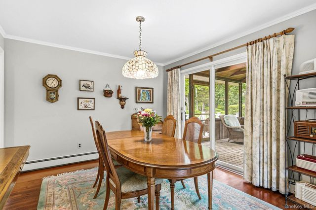 22 Locksley Lane, Bedford Hills, NY 10507