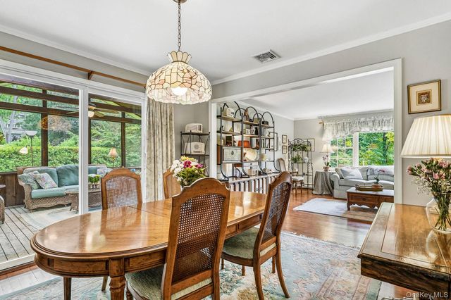 22 Locksley Lane, Bedford Hills, NY 10507