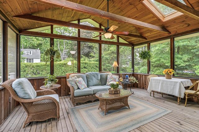 22 Locksley Lane, Bedford Hills, NY 10507