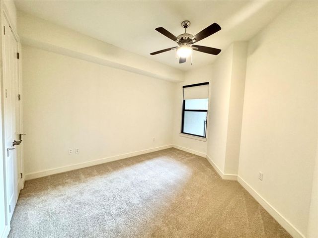 2303 Mid Lane 717, Houston, TX 77027