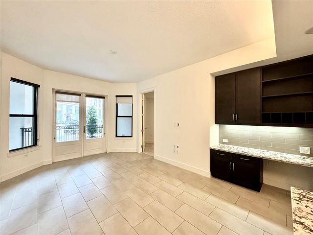 2303 Mid Lane 717, Houston, TX 77027