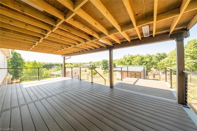 554 Dogwood Acres Lane, Madison, NC 27025
