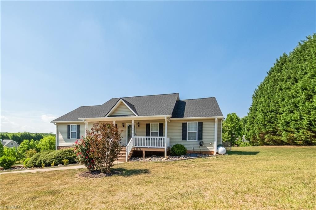 554 Dogwood Acres Lane, Madison, NC 27025