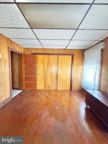 3416 MONTCLARE ST, Reading, PA 19605