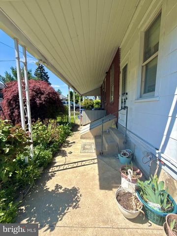 3416 MONTCLARE ST, Reading, PA 19605