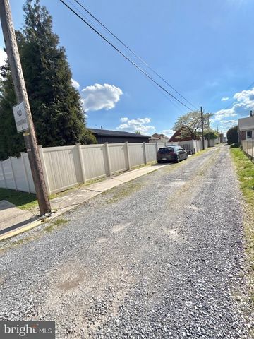 3416 MONTCLARE ST, Reading, PA 19605