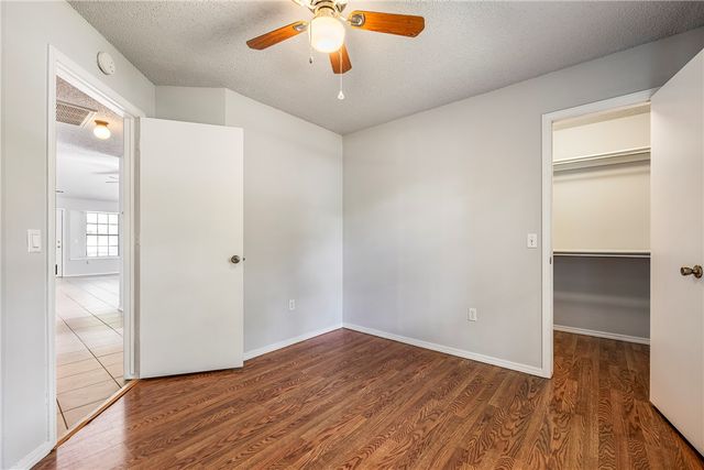 4031 Old Missouri Road, Fayetteville, AR 72703