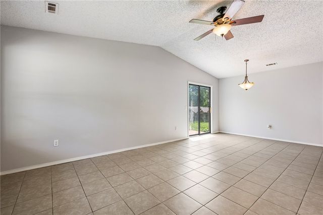 4031 Old Missouri Road, Fayetteville, AR 72703