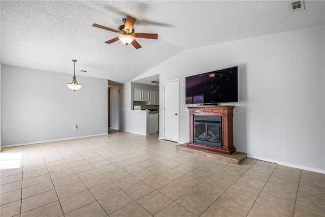 4031 Old Missouri Road, Fayetteville, AR 72703
