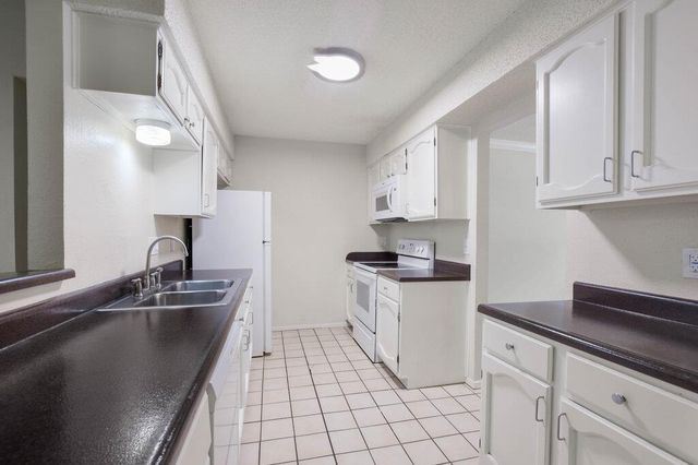 12300 Scribe DR, Austin, TX 78759